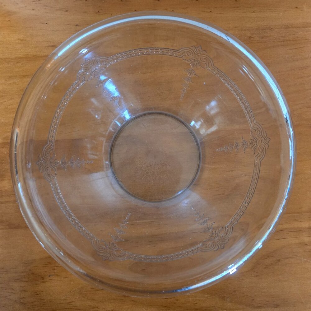 Vintage Medium Size Glass Bowl with Lid - Picture 2 of 9